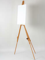 Без бренда «Коробка 12 шт.: Мольберт Две картинки тренога, деревянный» в Красноярске